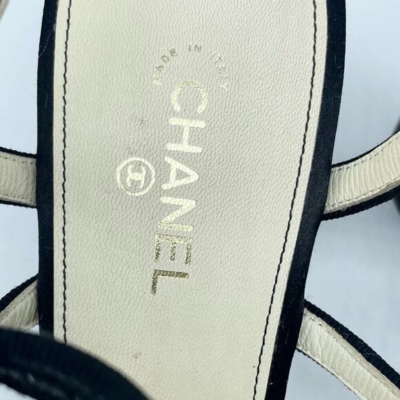 CHANEL Black leather/ Satin caged pearl embellished bow block heel sandals EU40 - Picture 5 of 14